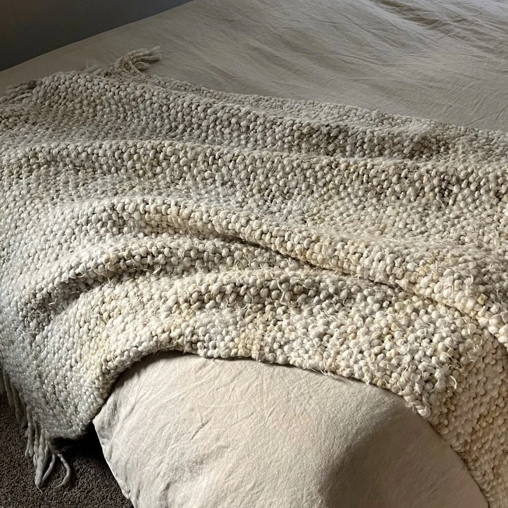 West Elm Chunky Knit Popcorn Loop Throw Blanket Cream Ivory Boho 50x60
